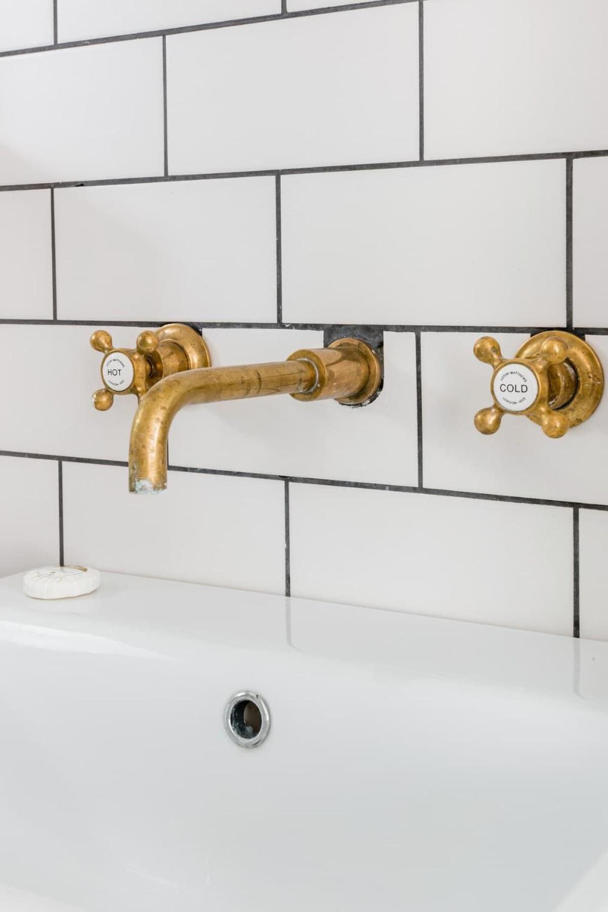Central Georgian Townhouse With Free Parking Bath Exterior foto